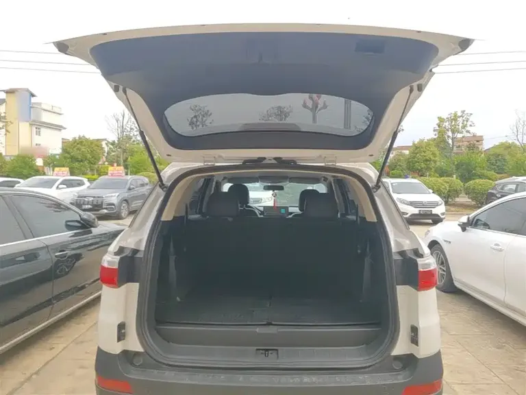 Dongfeng Fengguang S560 风光S560 2022款 1.5 T 手动都市型