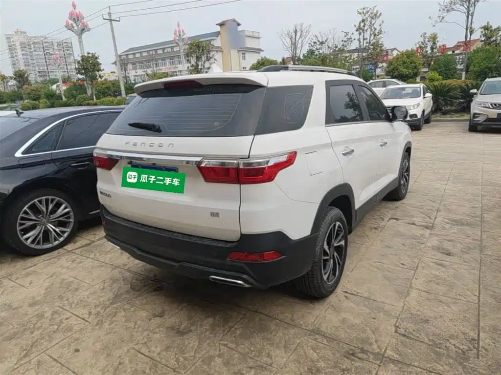 Fengguang S560 风光S560 2022款 1.5 T 手动都市型