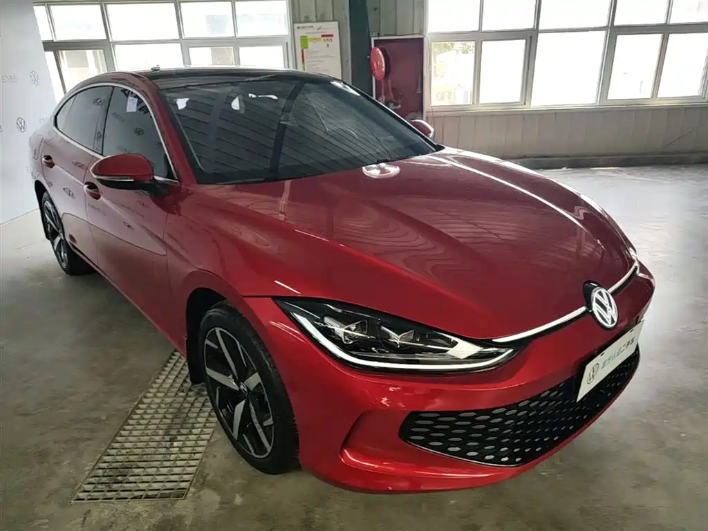 Lamando Lamando L 280 TSI DSG Spicy Cool