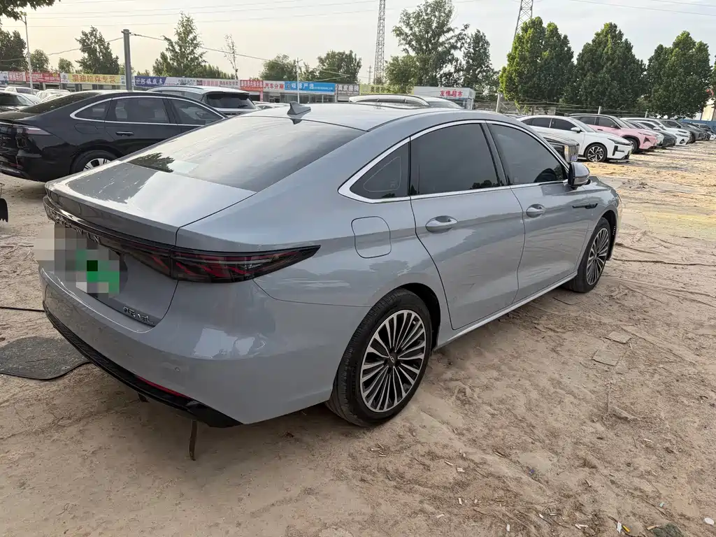 Fengyun A8 L 1.5 TGDI 145 km Comfort