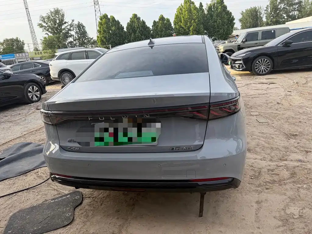 Fengyun A8 L 1.5 TGDI 145 km Comfort