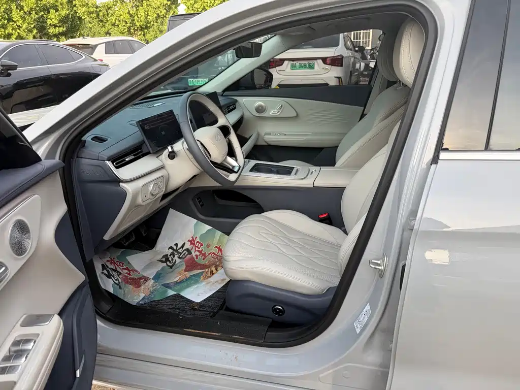 Fengyun A8 L 1.5 TGDI 145 km Comfort