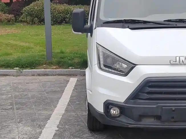 Transit Custom 2.8 T Commercial LWB Mid Roof 6-seat Rear Single Tire CN-VI JX493