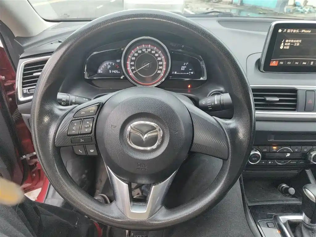 Mazda 3 Axela Sedan 1.5 L Auto Luxury