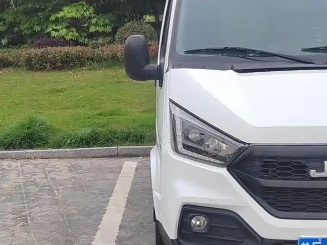 Transit Custom 特顺 2019款 2.8 T商运型短轴低顶6座国VI JX493