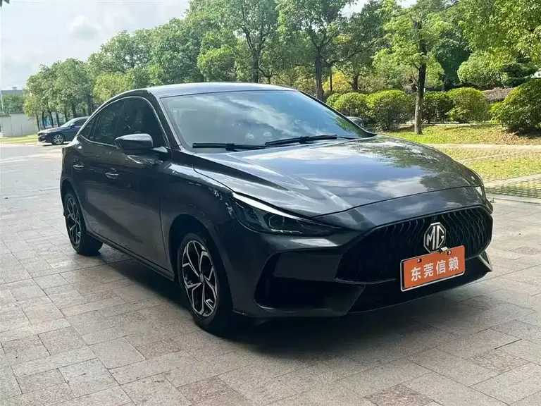 MG5 180 DVVT CVT Youth Luxury