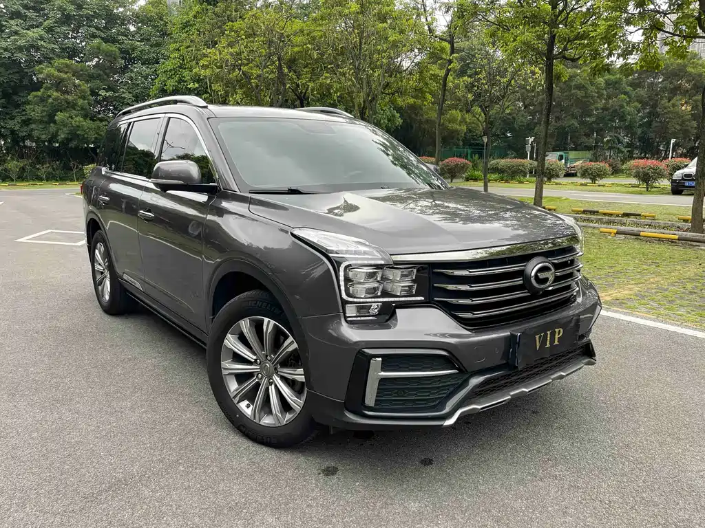 GAC Trumpchi GS8 390 T 2 WD Luxury Connected (7-seat)