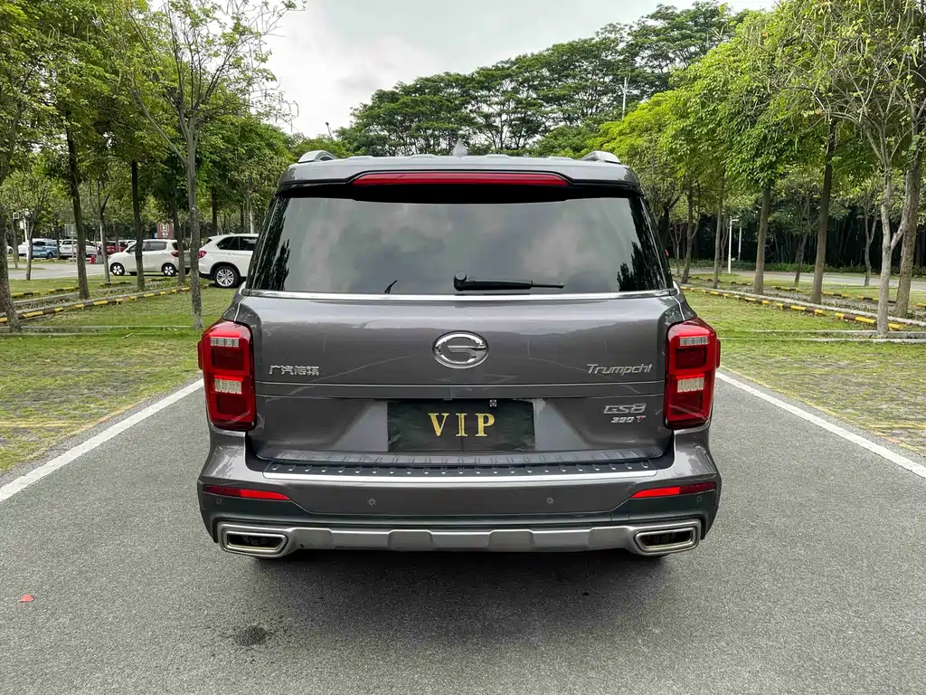 GAC Trumpchi GS8 390 T 2 WD Luxury Connected (7-seat)