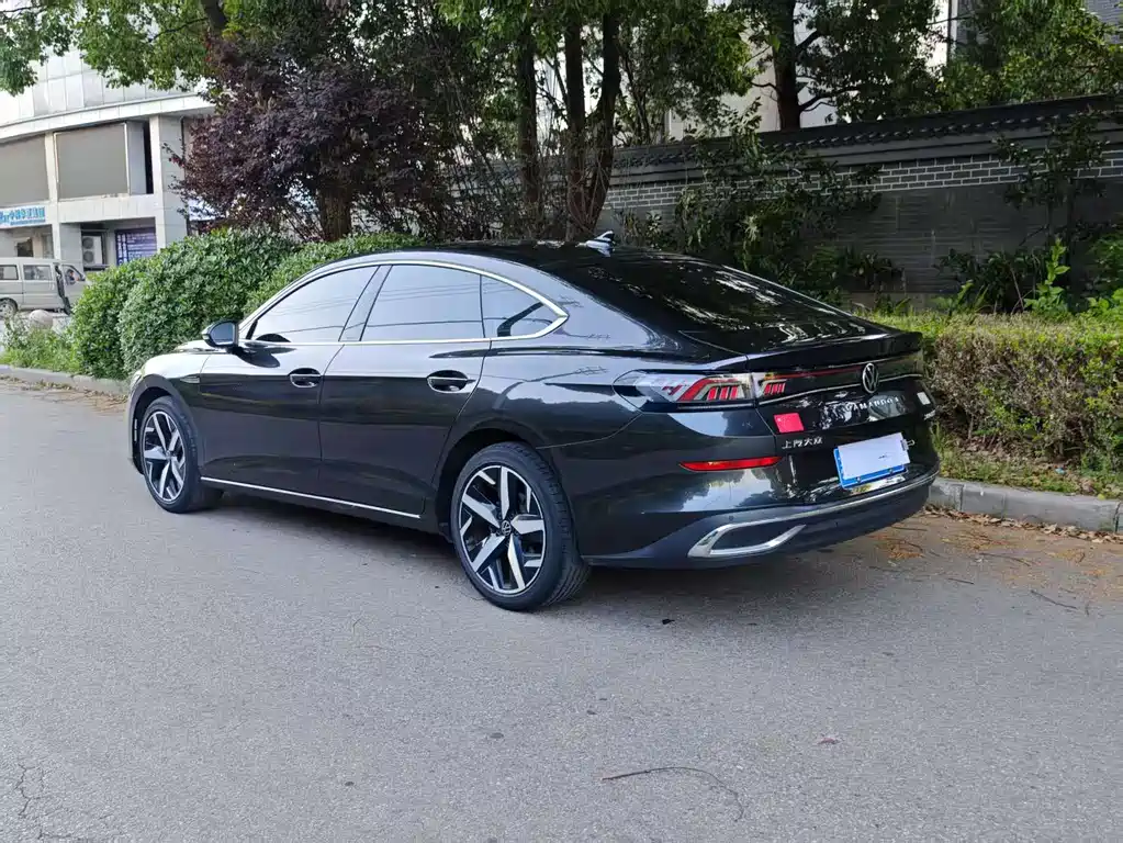 Lamando Lamando L 280 TSI DSG Spicy Cool