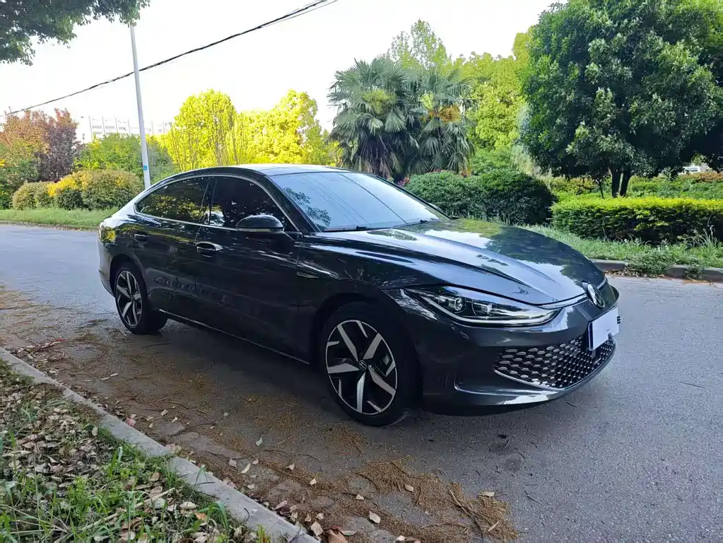 Lamando Lamando L 280 TSI DSG Spicy Cool