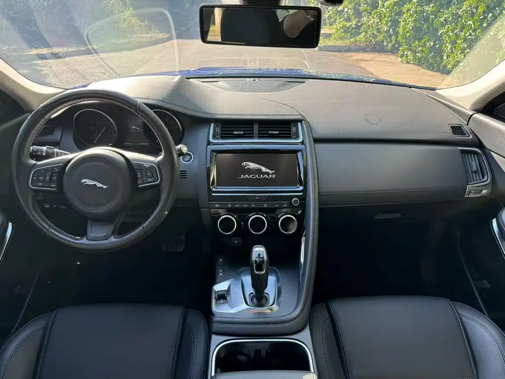 Jaguar E-PACE P200 S CN-V