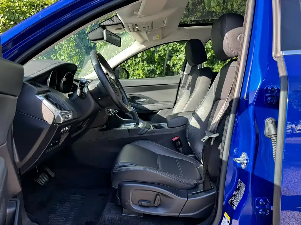 Jaguar E-PACE P200 S CN-V