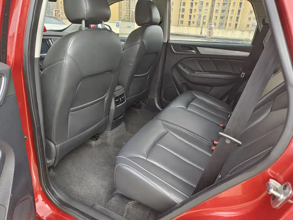 Roewe RX5 20 T 2 WD Auto Flagship