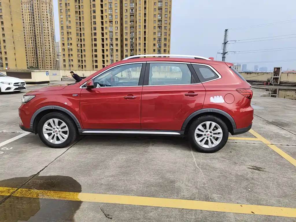 Roewe RX5 20 T 2 WD Auto Flagship