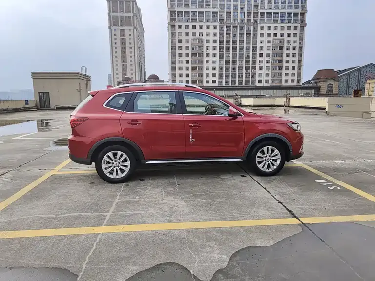 Roewe RX5 20 T 2 WD Auto Flagship