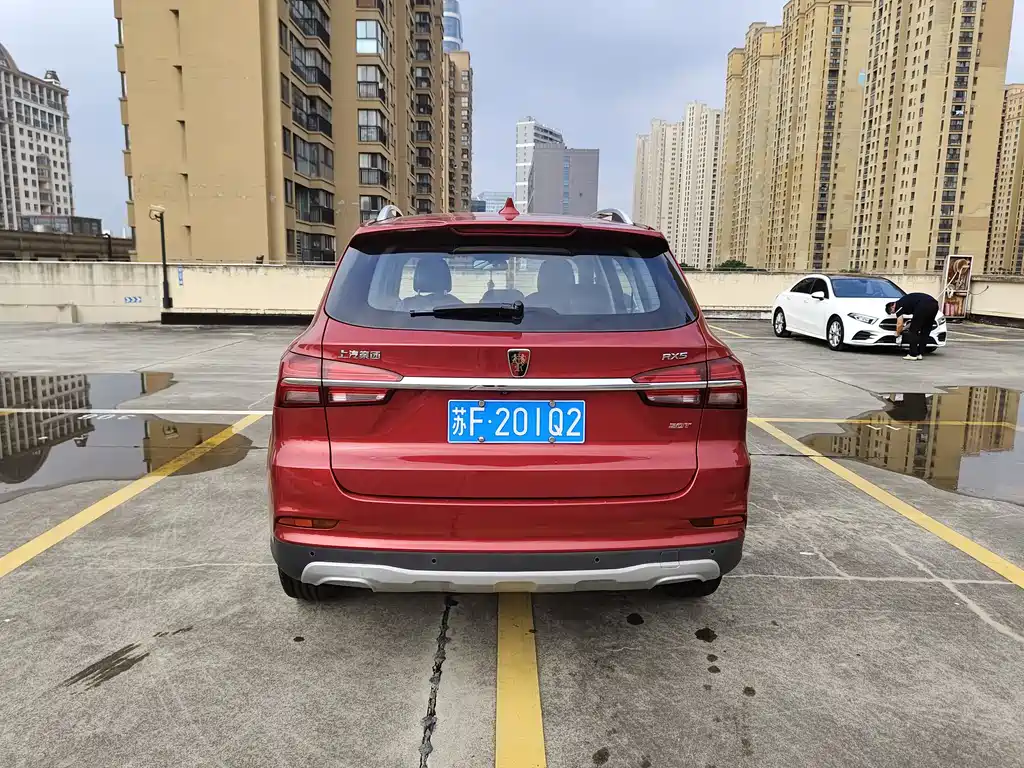 Roewe RX5 20 T 2 WD Auto Flagship