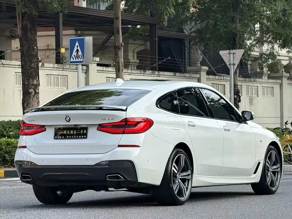 BMW 6 Series GT 630 i M Sport Package