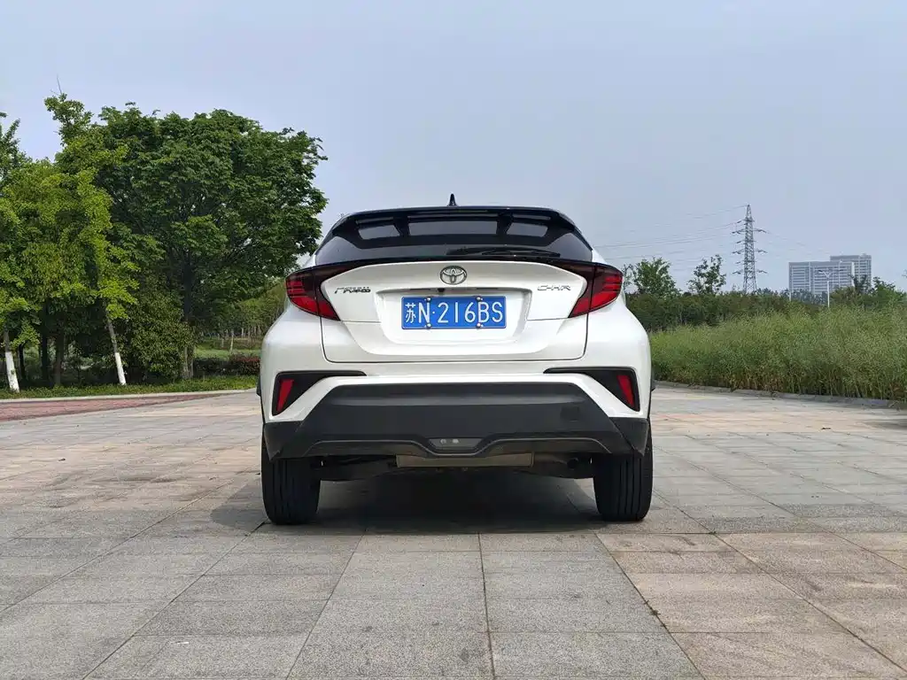 Toyota C-HR 2.0 L Luxury