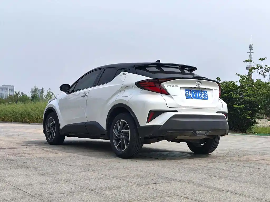 Toyota C-HR 2.0 L Luxury