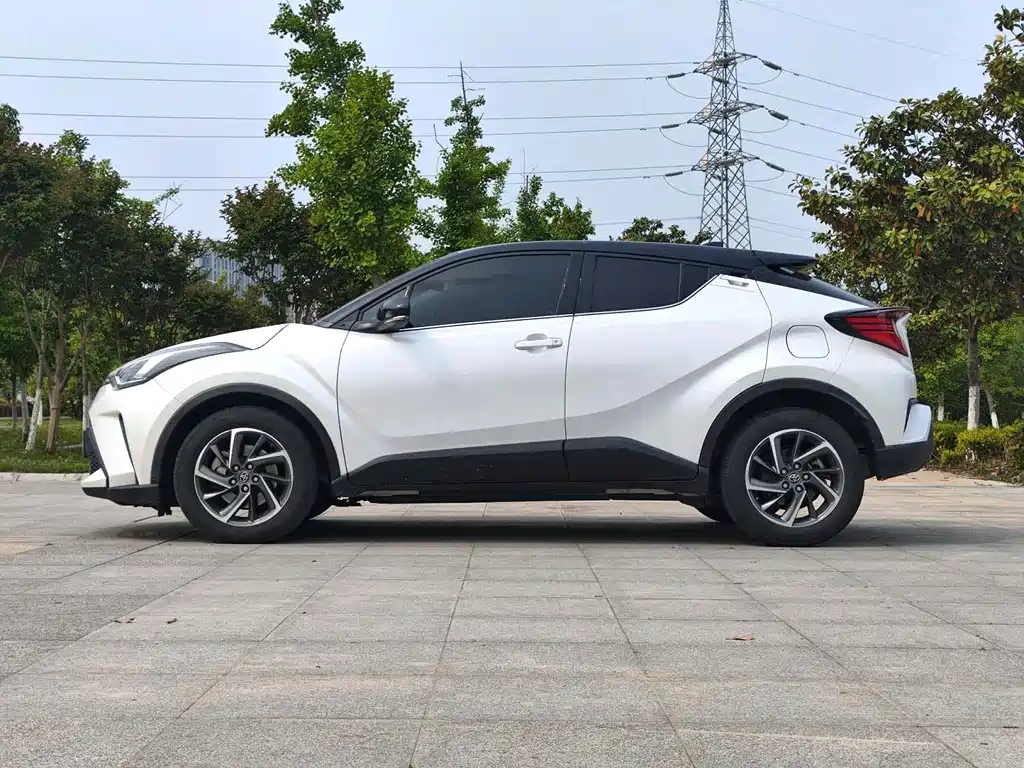 Toyota C-HR 2.0 L Luxury