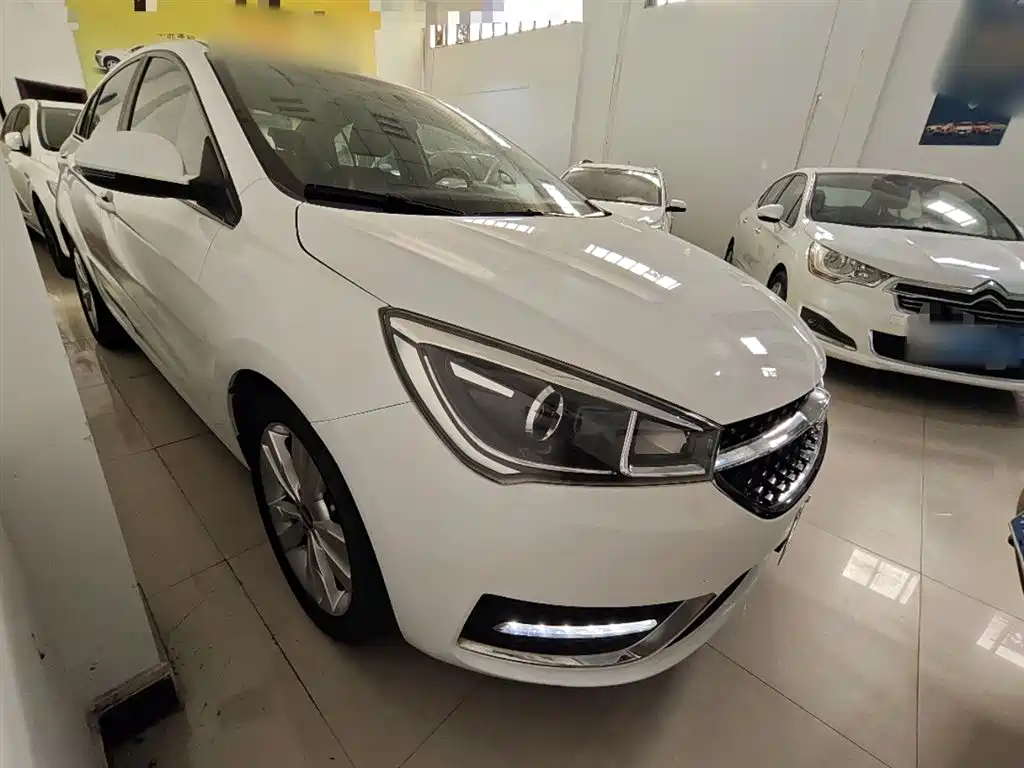 Arrizo 5 1.5 L Manual Leading Trend