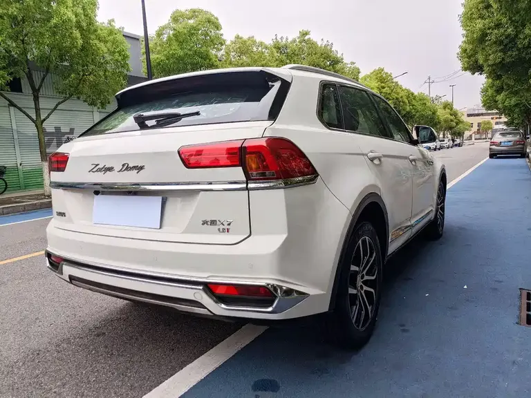 Zotye Damai X7 大迈X7 2017款 1.8 T 手动尊贵型