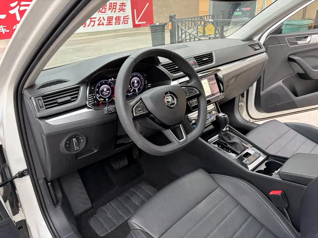 Superb 速派 2021款 TSI330 DSG舒适版