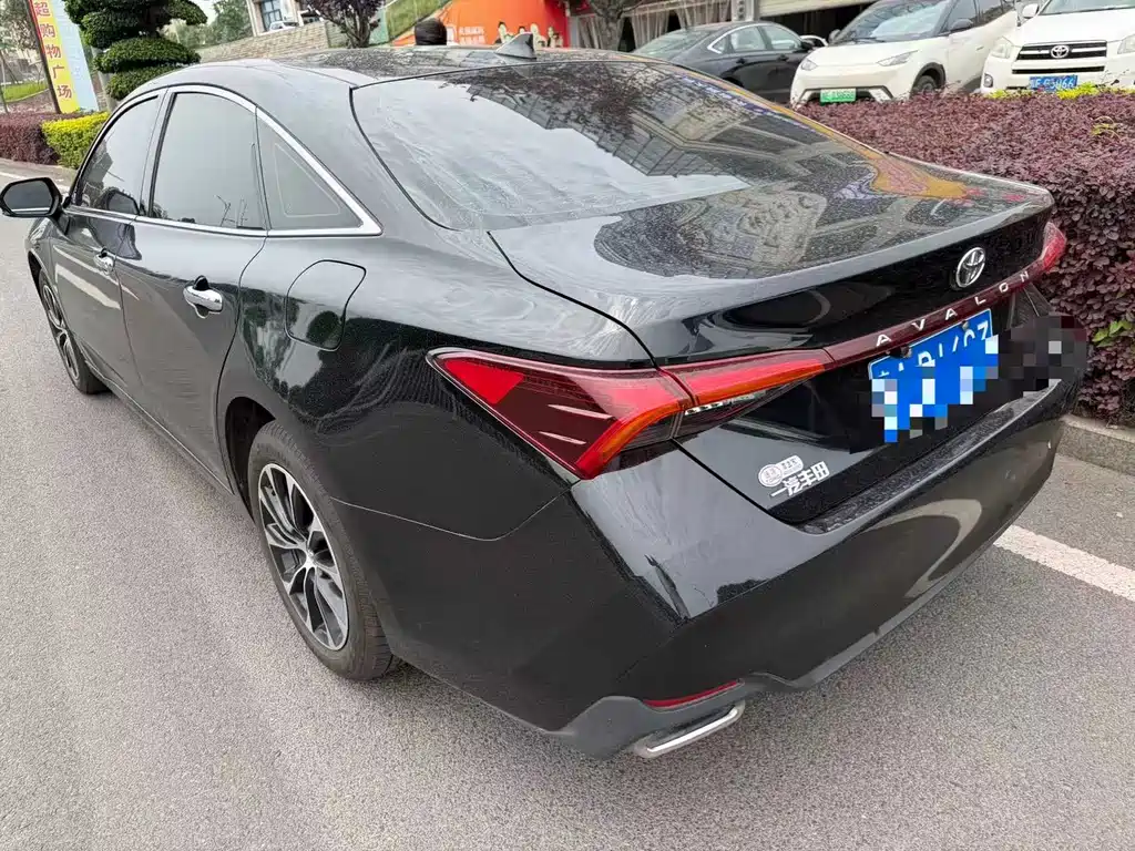 Avalon 2.0 L Luxury