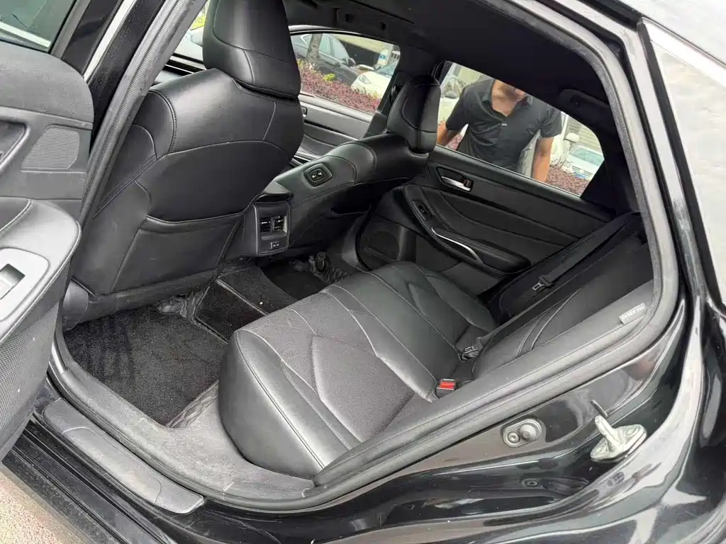 Avalon 2.0 L Luxury