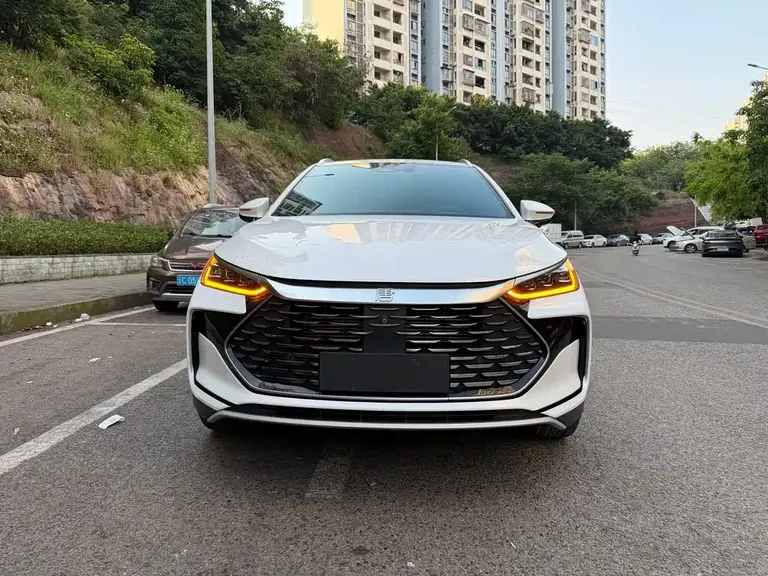 BYD Tang NEV DM-p 215 KM 4 WD Flagship