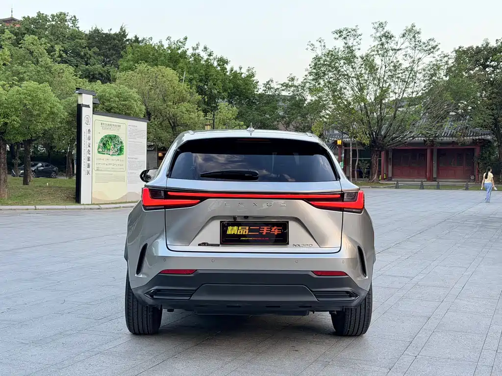 Lexus NX 雷克萨斯NX 2025款 260 前驱 特别版