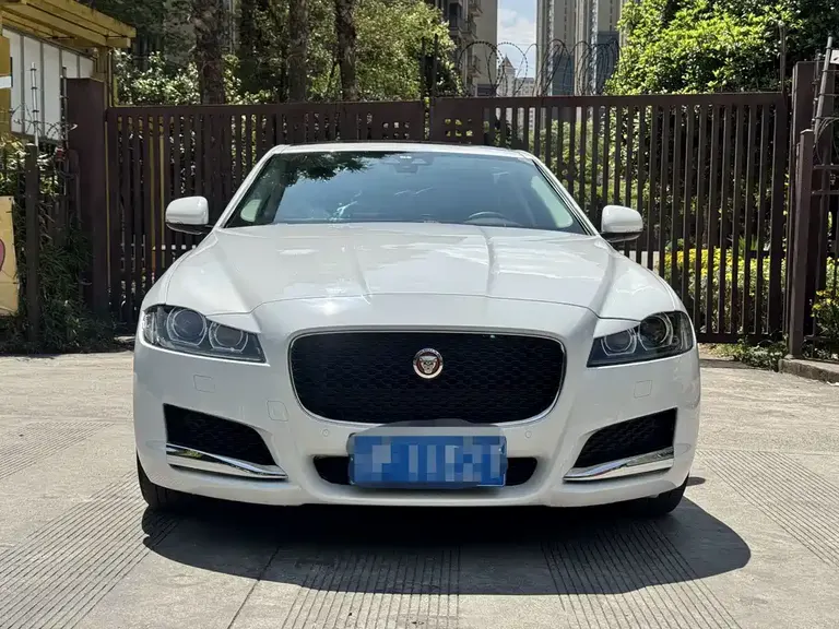 Jaguar XFL XFL 2.0 T 200 PS Elegance