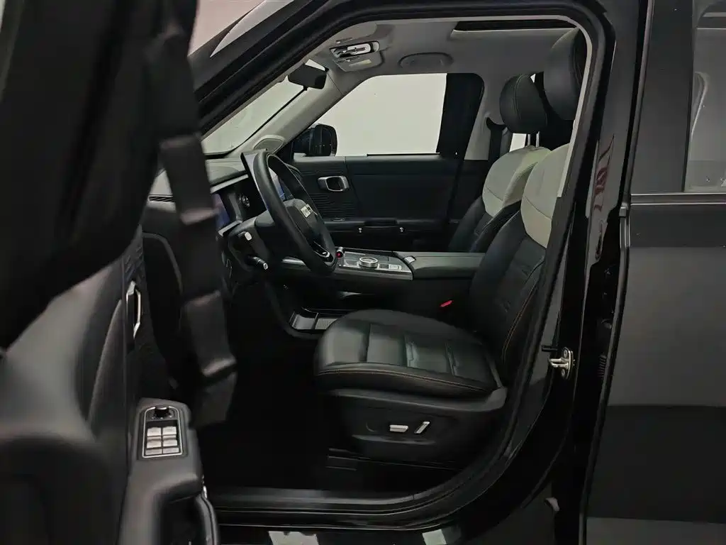 BAIC BJ30 1.5 T Magic Core Electric Drive Standard