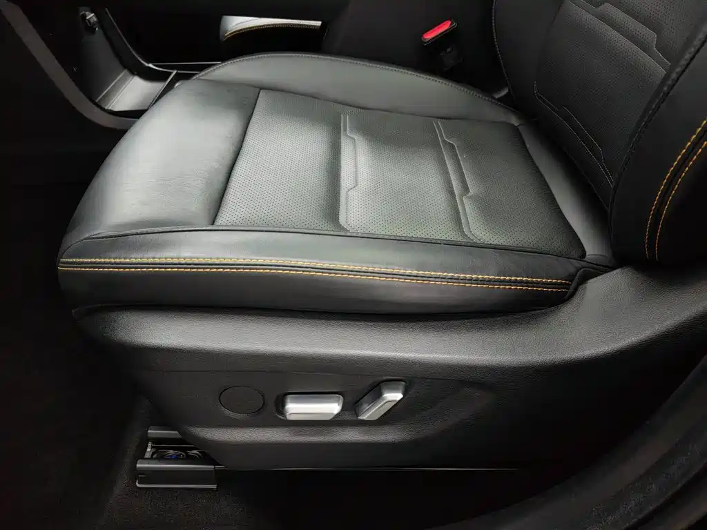 BAIC BJ30 1.5 T Magic Core Electric Drive Standard