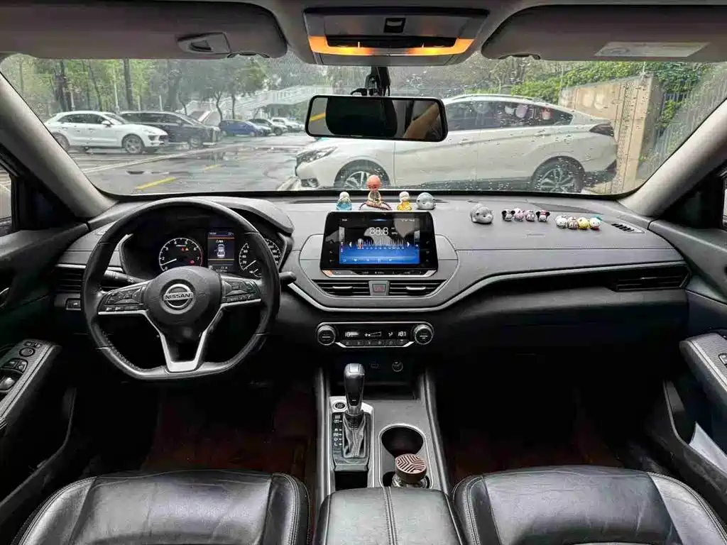 Teana 2.0 L XL Comfort