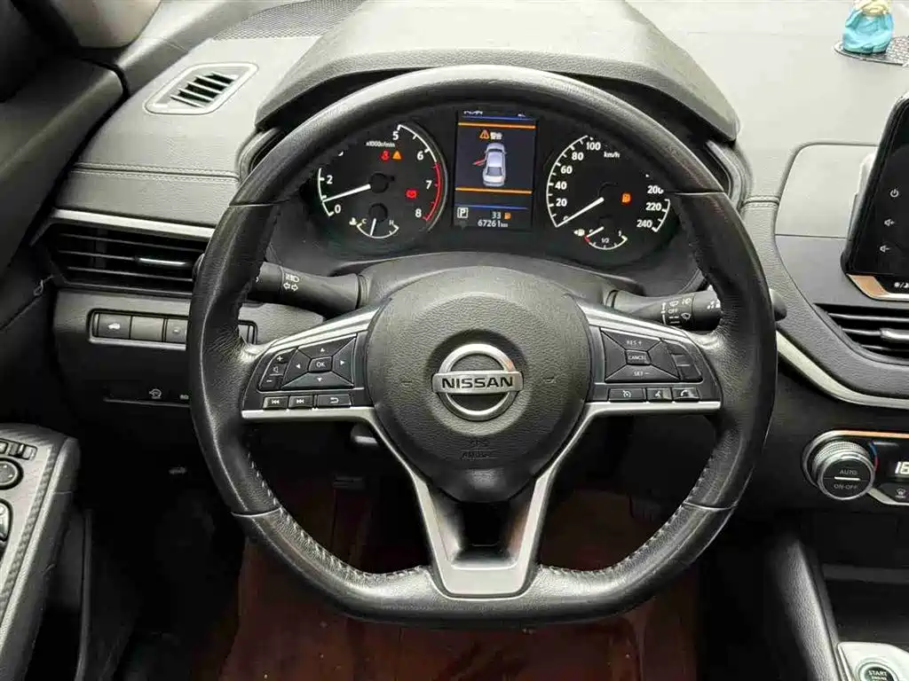 Teana 2.0 L XL Comfort
