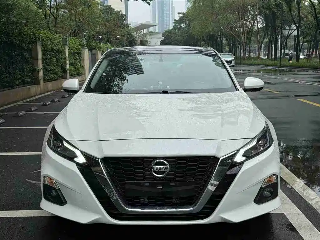 Teana 2.0 L XL Comfort