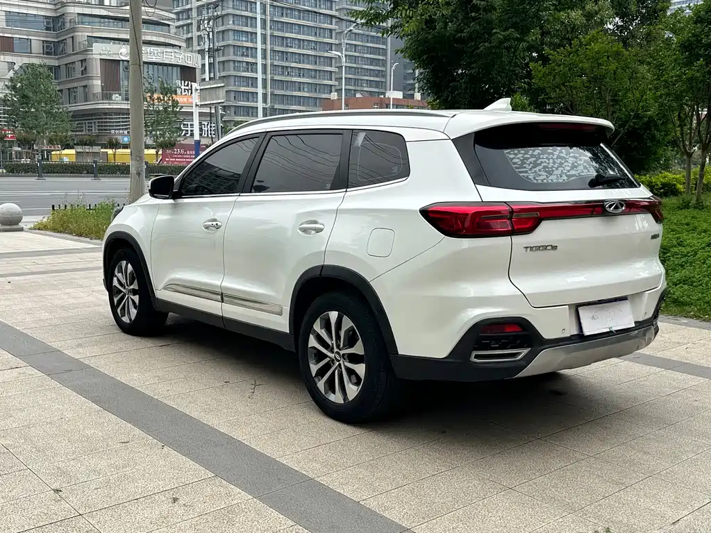 Tiggo 8 1.5 TCI Auto Distinguished 7-seat