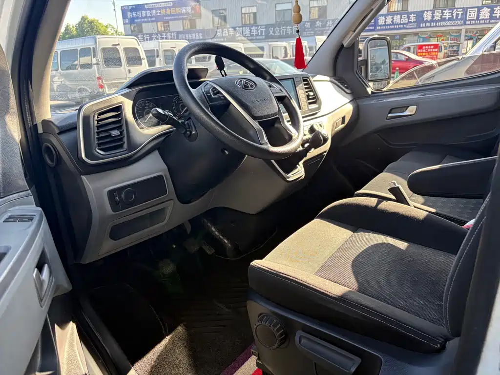 Xintu V80 2.0 T Manual Classic Aoyuntong LWB Mid Roof 6 7 8 9-seat