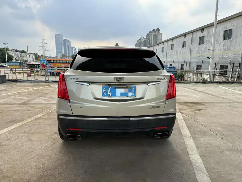 Cadillac XT5 28 T 4 WD Luxury