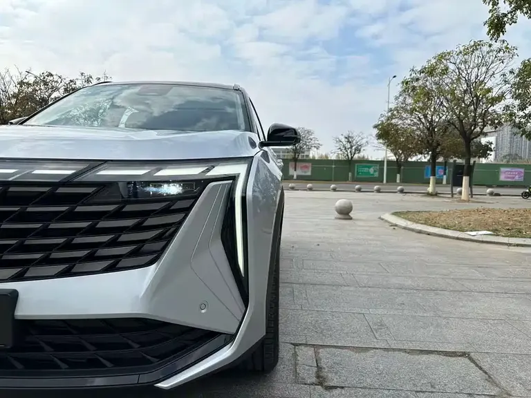 Geely Boyue L 1.5 TD DCT Distinguished