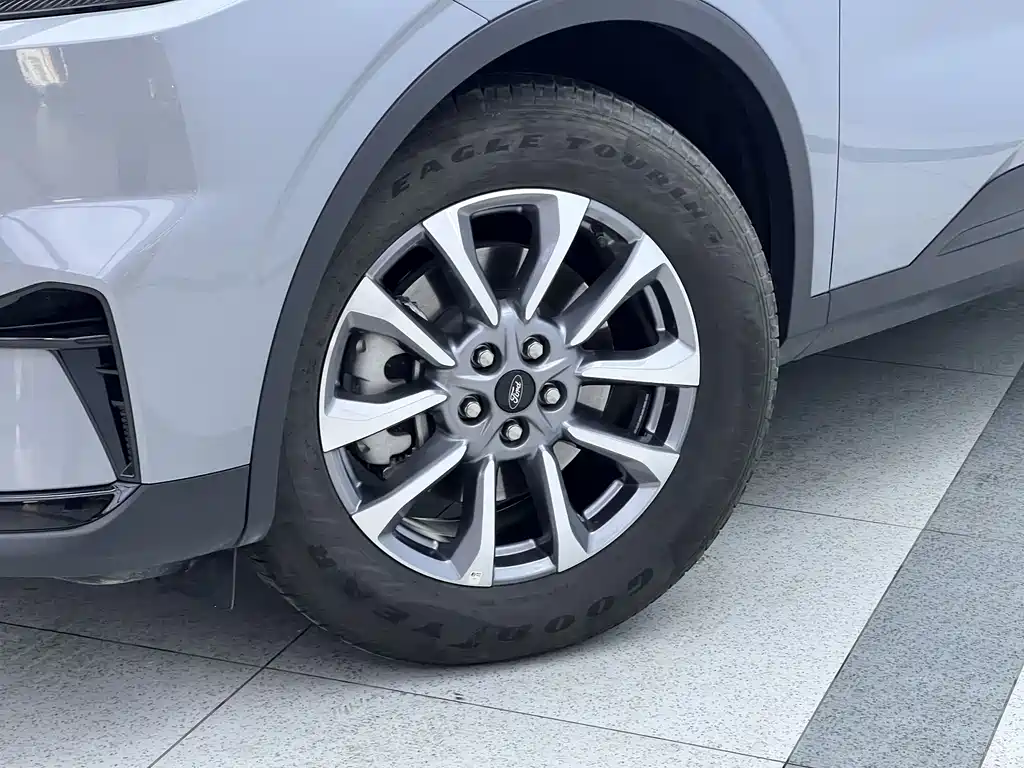 Edge Edge L 2.0 T EcoBoost 2 WD 7-seat Luxury