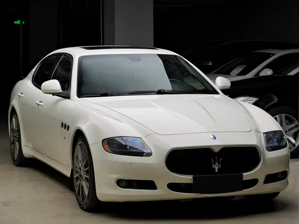 Quattroporte 总裁 2010款 4.7 L 运动版