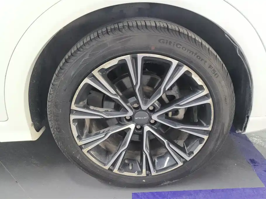 Jetour X70 Zhuge 1.6 T DCT Strategist 5-seat