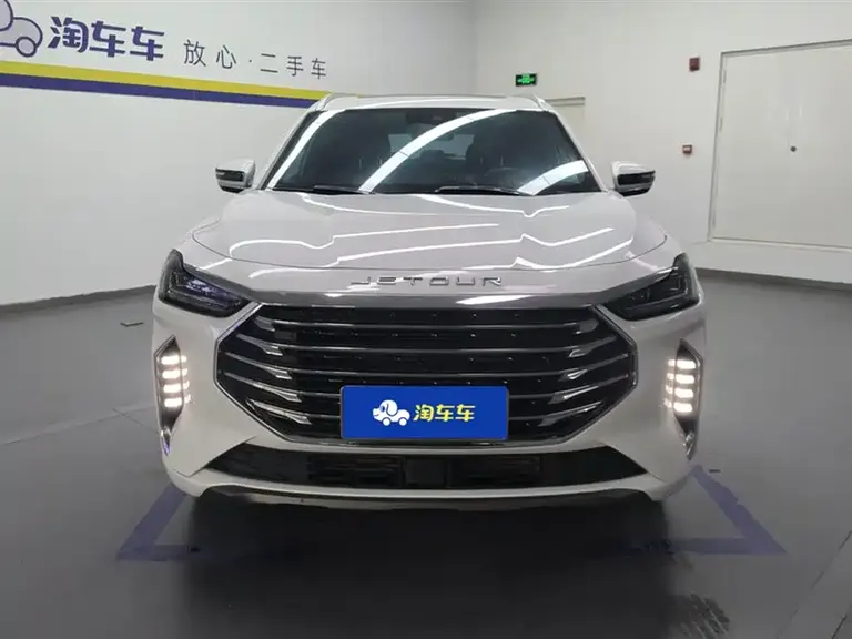 Jetour X70 Zhuge 1.6 T DCT Strategist 5-seat