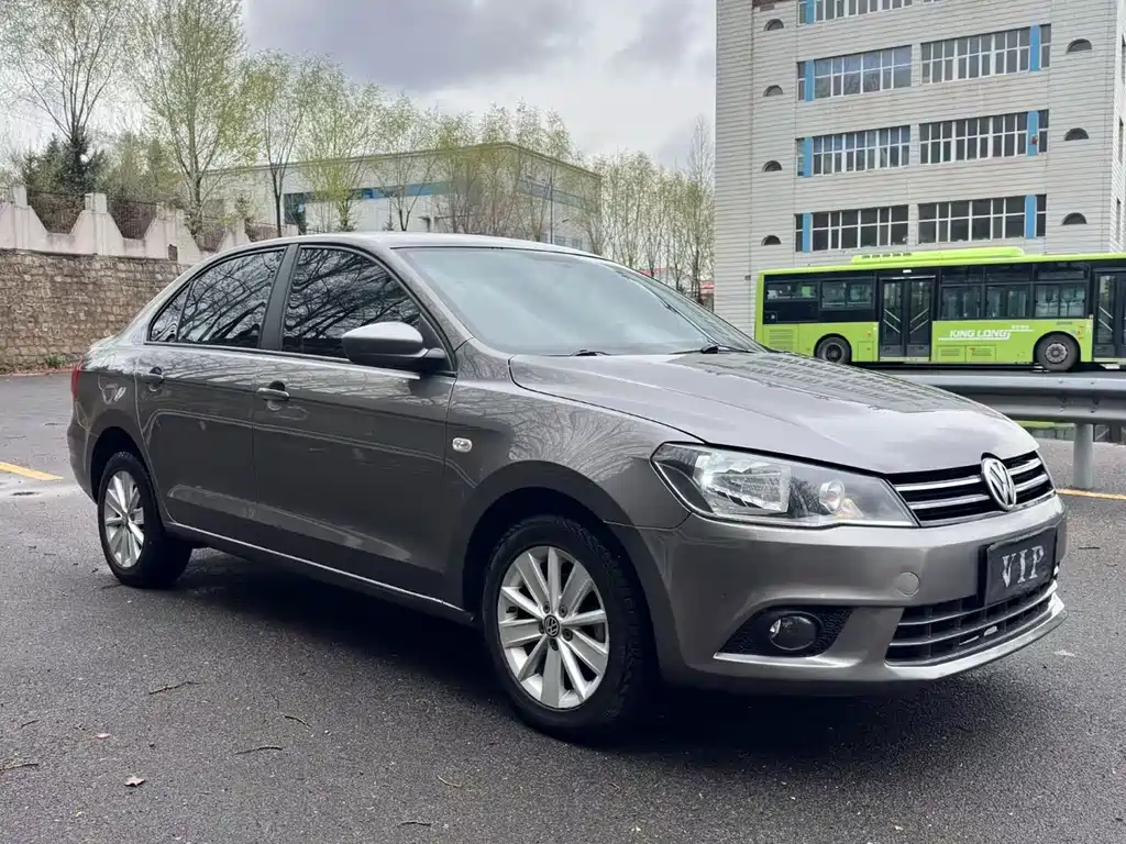 Jetta 1.6 L Manual Fashion