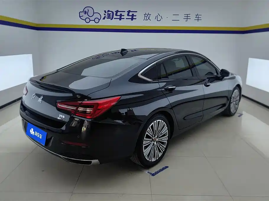 Hongqi H5 Classic Facelift 1.8 T Auto Connected Flagship Enjoyment