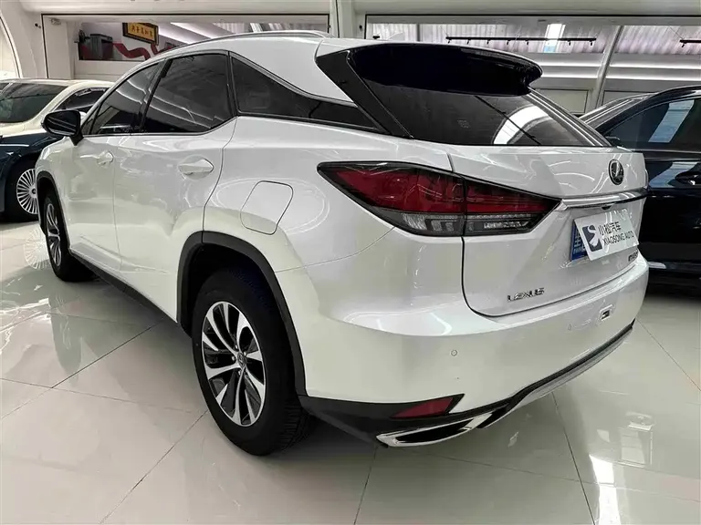 Lexus RX Facelift 300 2 WD Elite