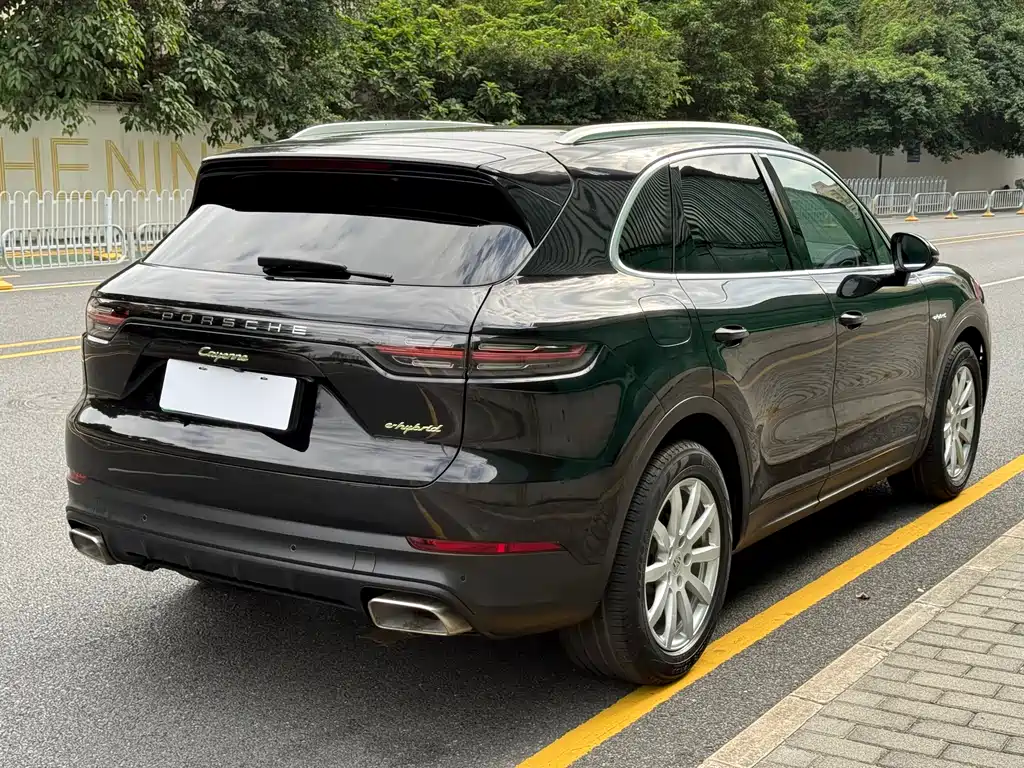 Cayenne NEV Cayenne E-Hybrid 2.0 T