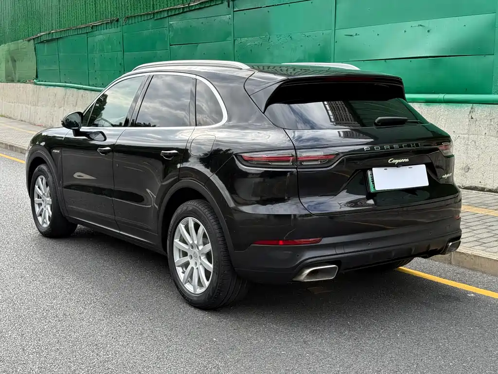 Cayenne NEV Cayenne E-Hybrid 2.0 T